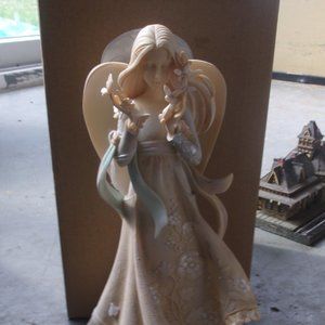 Foundations angel figurine Hope MIB